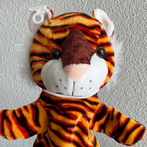 New Tiger Hand Puppet for Boy or Girl - Picture 2 of 5